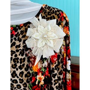 Scrappy flower pin with Pearl rhinestone button detail